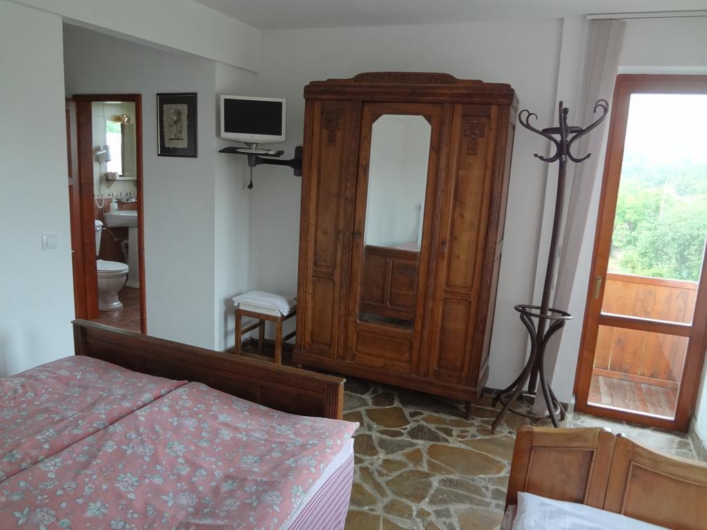 Guest House Diabora アルバナシ エクステリア 写真