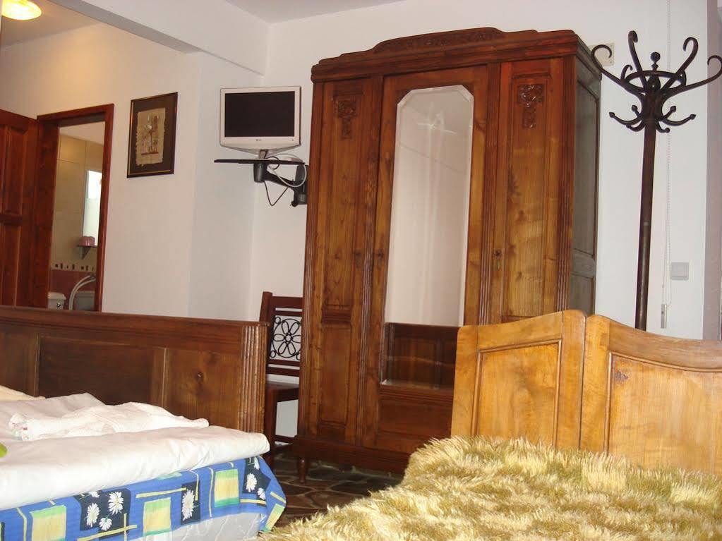 Guest House Diabora アルバナシ エクステリア 写真