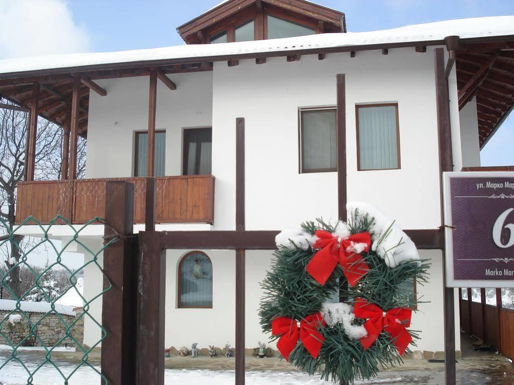 Guest House Diabora アルバナシ エクステリア 写真