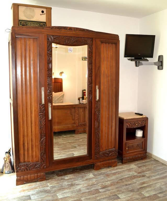Guest House Diabora アルバナシ エクステリア 写真