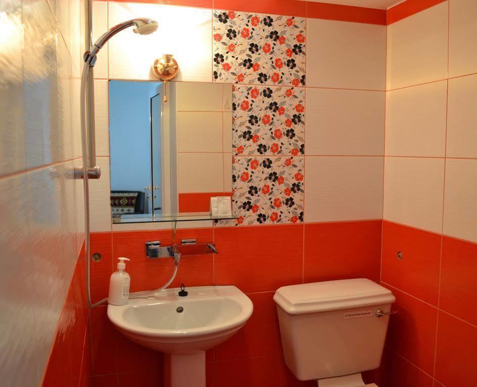 Guest House Diabora アルバナシ エクステリア 写真